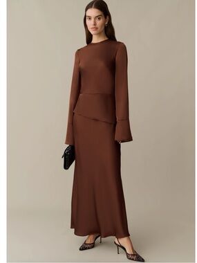 Long Sleeve Maxi Dress in Deep Brown